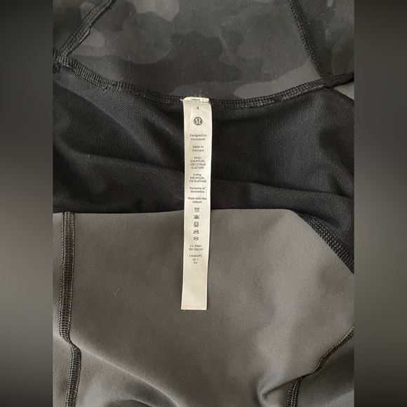 Lululemon Define jacket - Picture 2 of 3